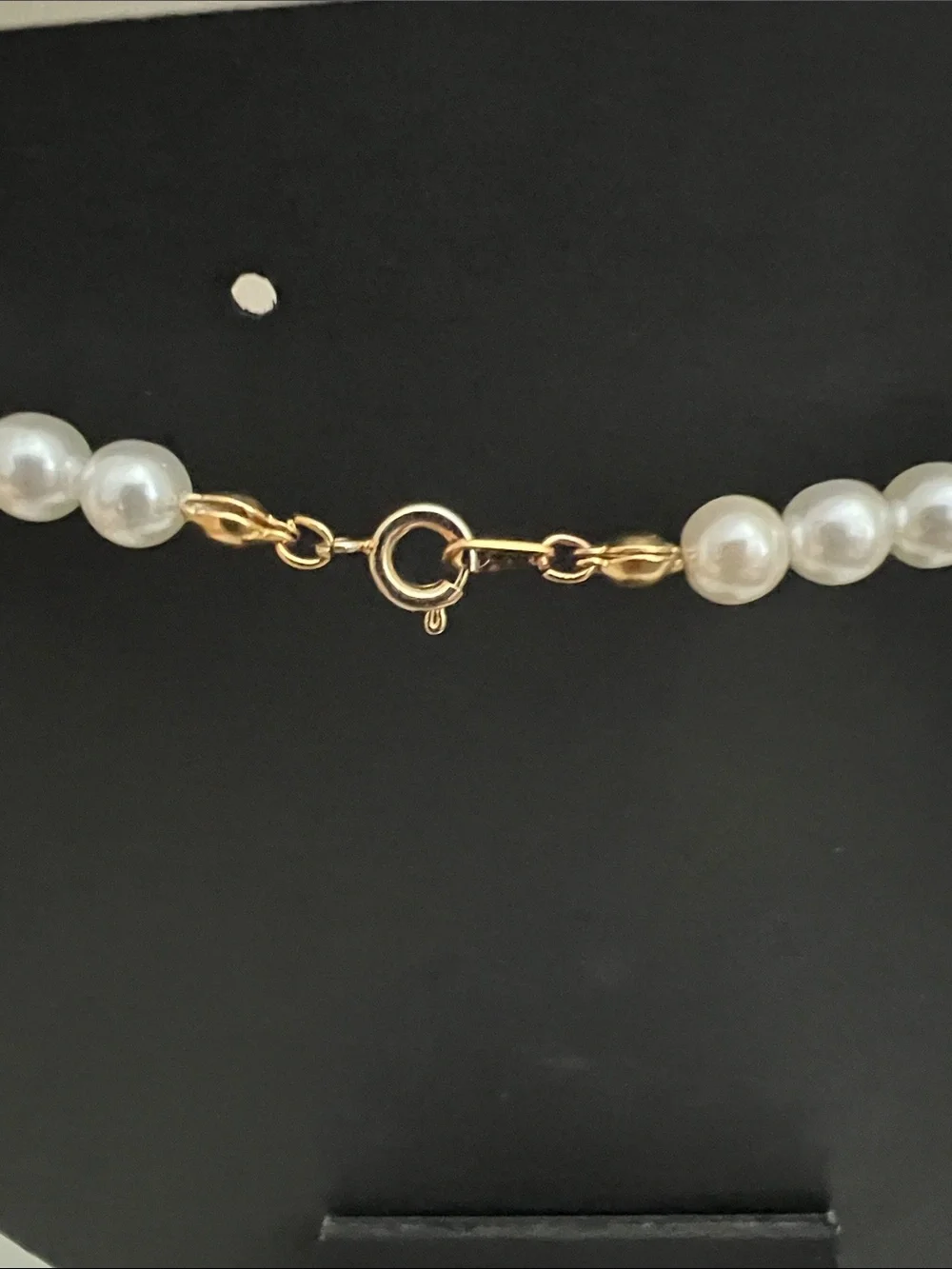 Lustrous White Faux Pearl Necklace - Vintage